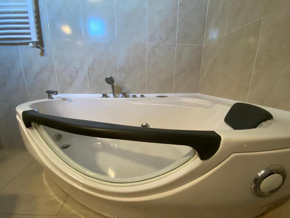 Hotel Aragvi Mtsʼkhetʼa Dış mekan fotoğraf